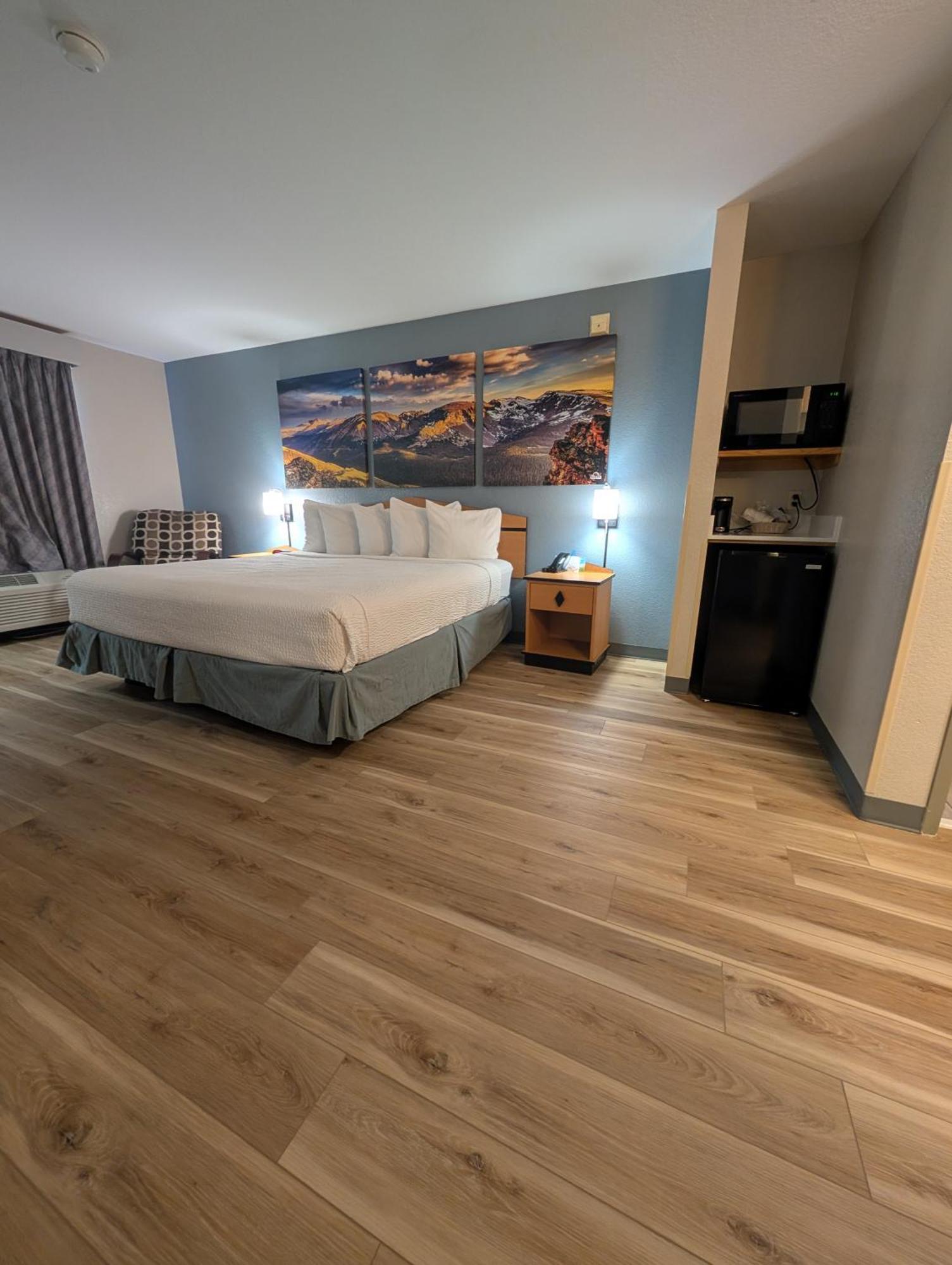 Days Inn & Suites By Wyndham Castle Rock Zewnętrze zdjęcie
